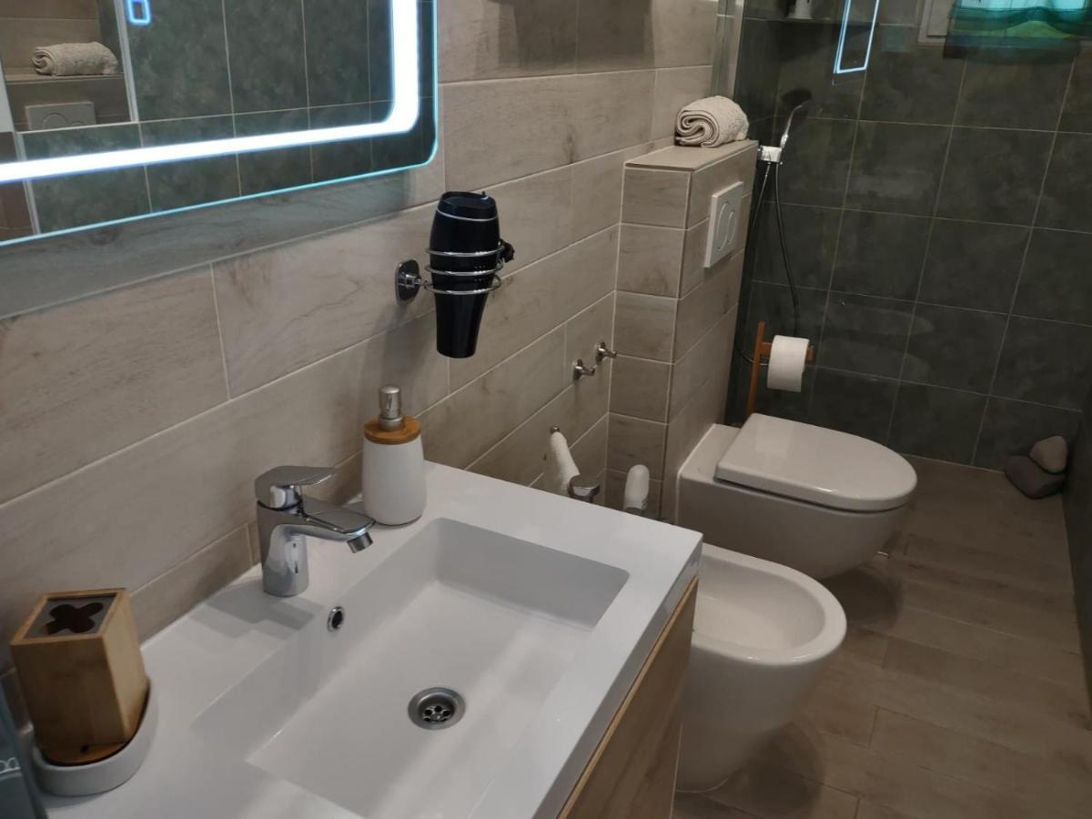 Stone Hvar Ana Nikola Park And Sea View Apartment Jelsa (Hvar)